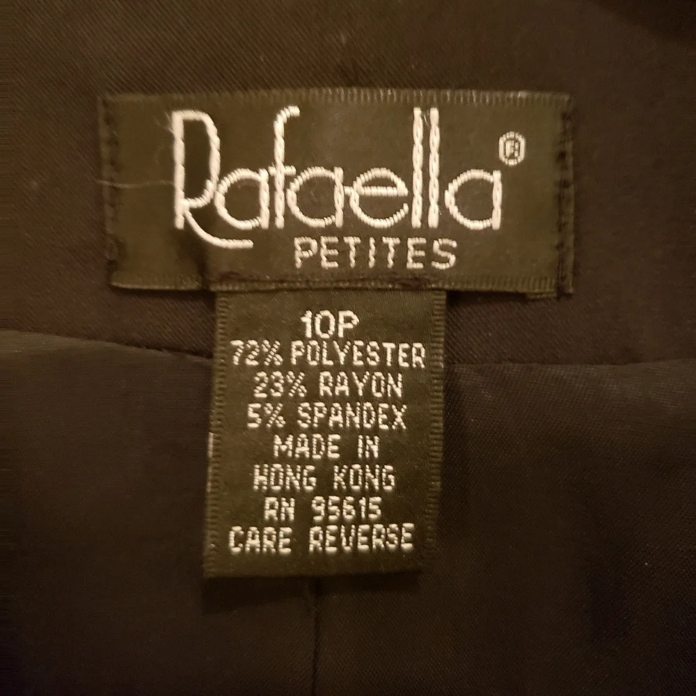 Rafaella Petites Black Lightweight Blazer Size 10P - Picture 3 of 3